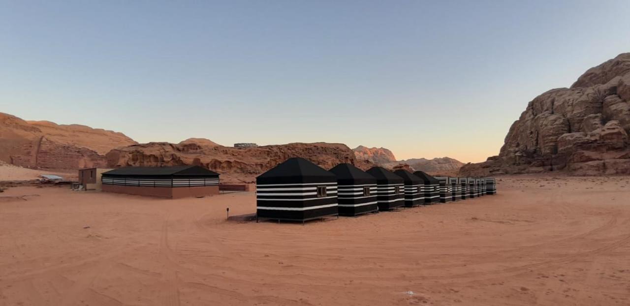 Bedouin Holidays Camp And Jeep Tours Hotel Wadi Rum Eksteriør billede